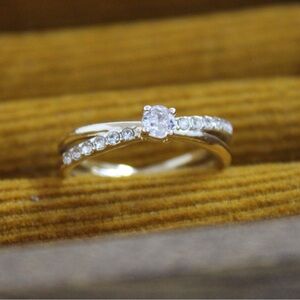 Elegant Gold and Silver Women's Ring 19mm